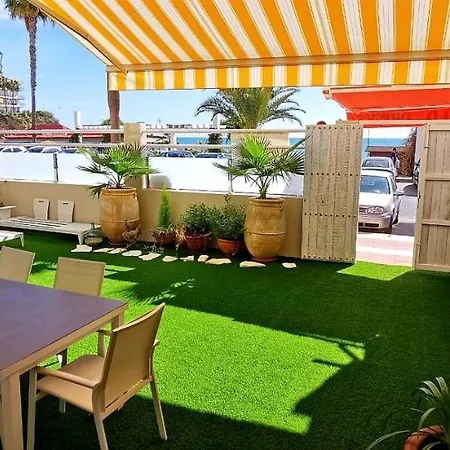 Lola Y Manuela: Beachfront Oasis With Sea-view Terrace Apartment Torremolinos