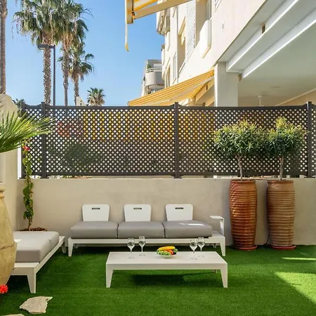 Lola Y Manuela: Beachfront Oasis With Sea-view Terrace *